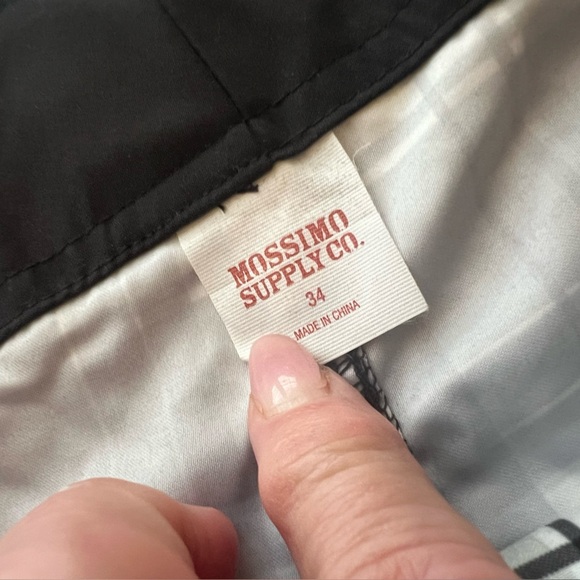 MOSSIMO SUPPLY MENS BLACK/WHITE PLAID HYBRID SWIM TRUNKS. SIZE 34. LIKE NEW - Picture 7 of 7